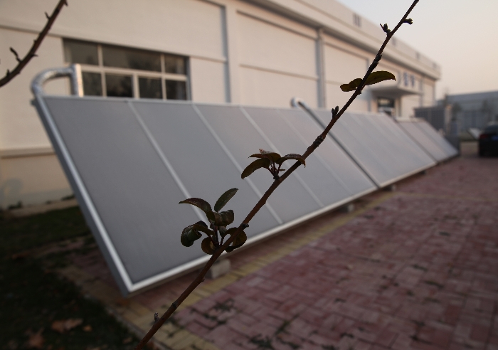 秋冬季，平板太阳能施工中需注重哪些问题呢？